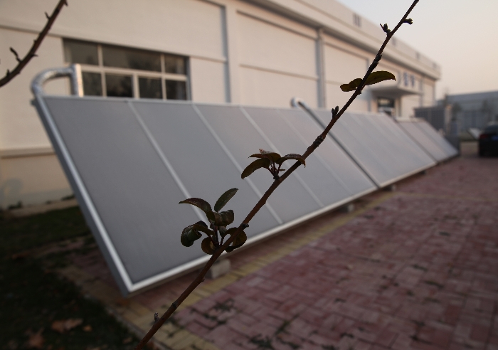 秋冬季，平板太阳能施工中需注重哪些问题呢？